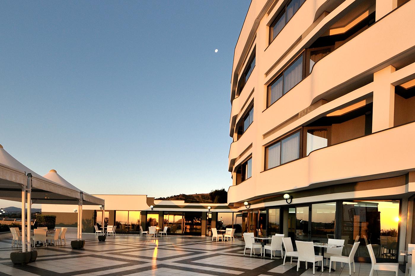 Park Hotel Mirabeau Монтепаоне Екстериор снимка