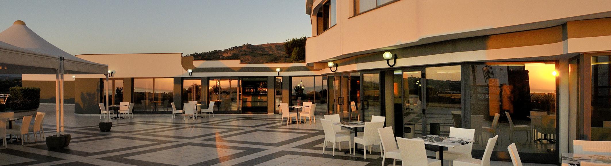 Park Hotel Mirabeau Монтепаоне Екстериор снимка