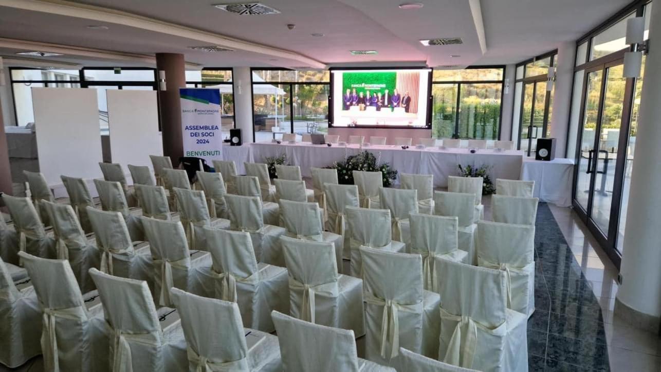 Park Hotel Mirabeau Монтепаоне Екстериор снимка
